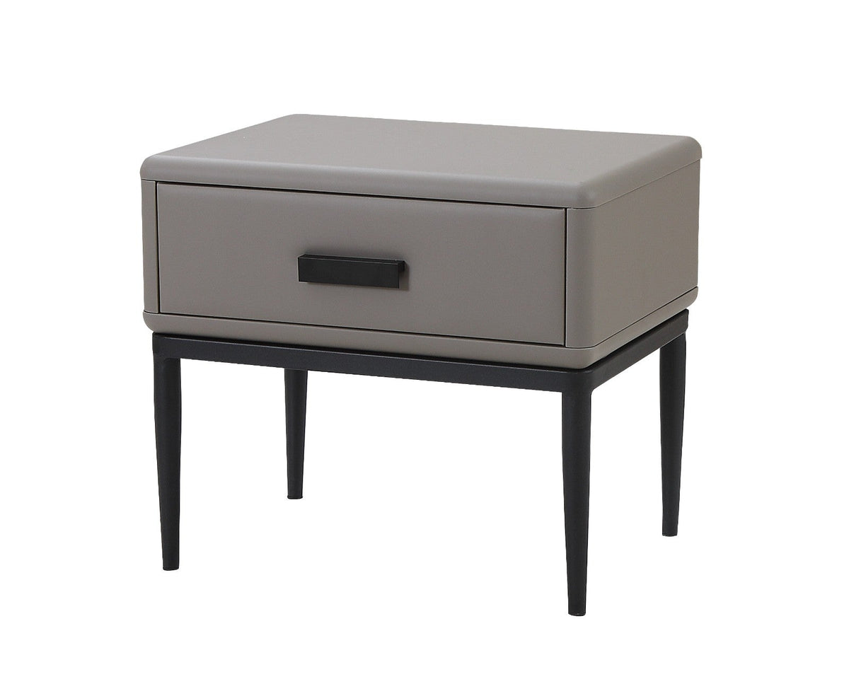 Glamour bed