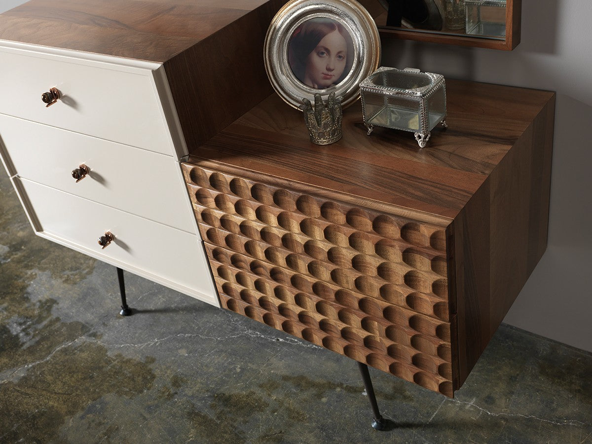 Raks Dresser