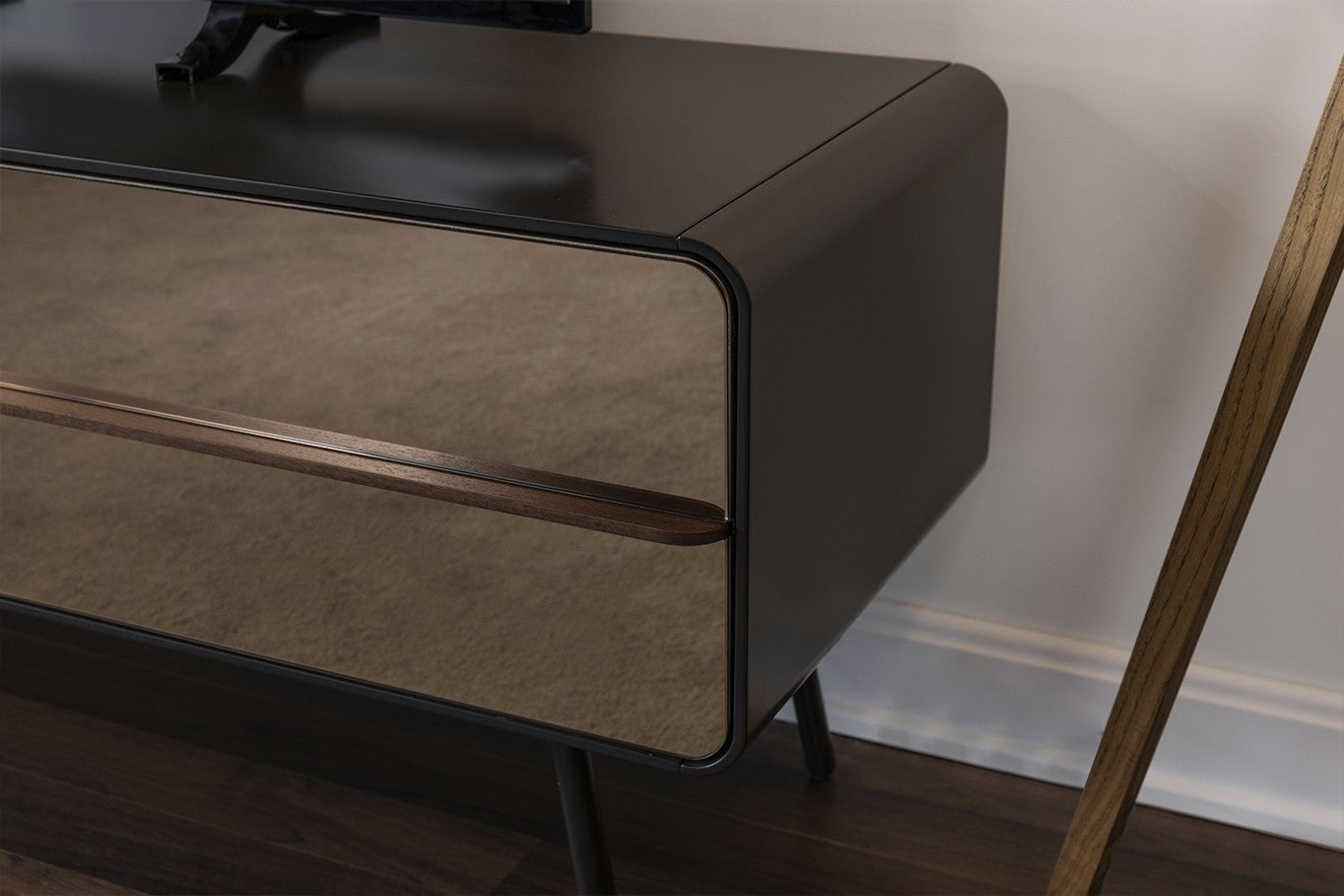 Arcadia TV Unit