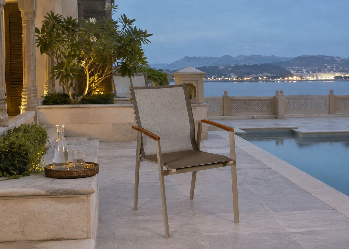 Daisy Chair in the Udaipur Lake Terrace