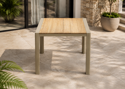 Leeds-Table in Leeds Garden Terrace – elevated front view